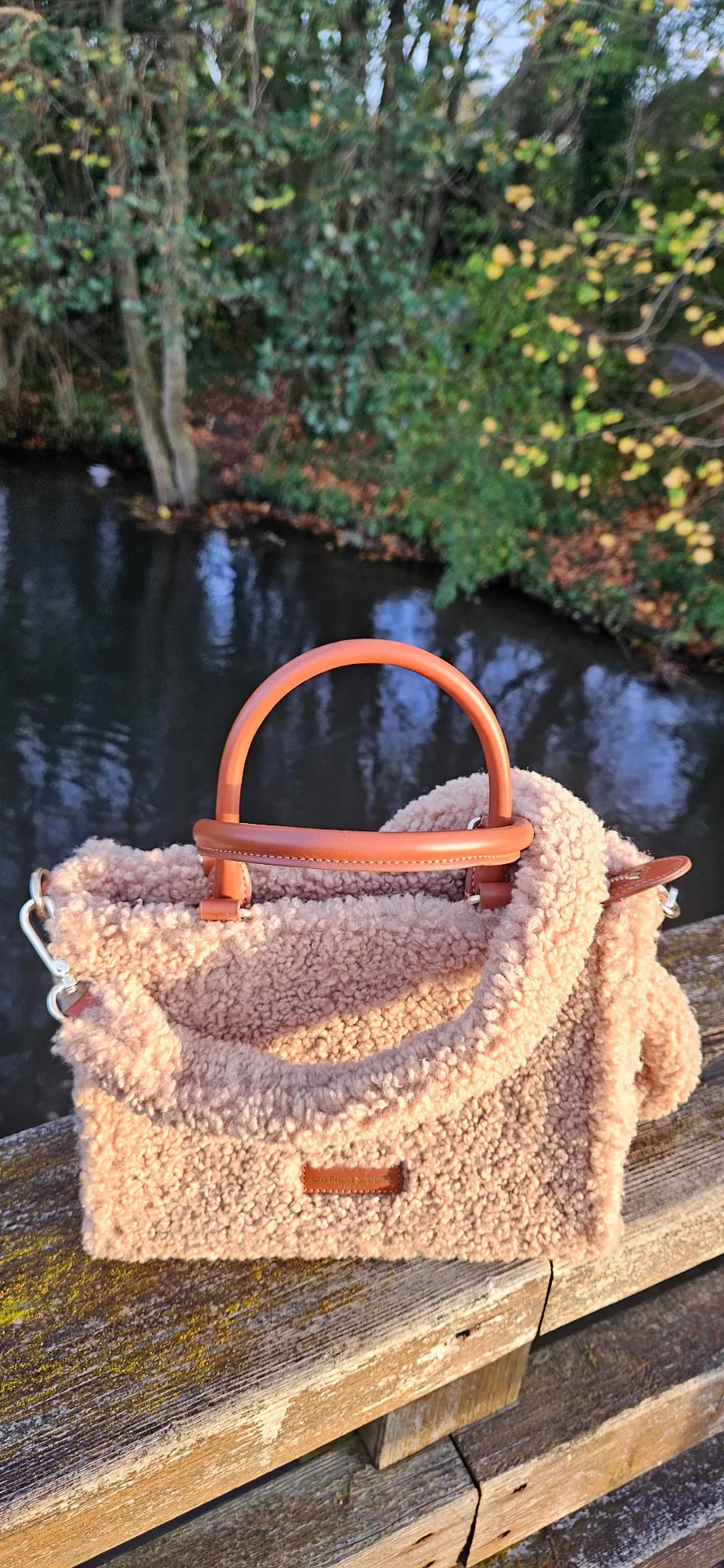 Sac cabas Lancaster Moumoute et cuir cognac disponible chez Evasion Eu