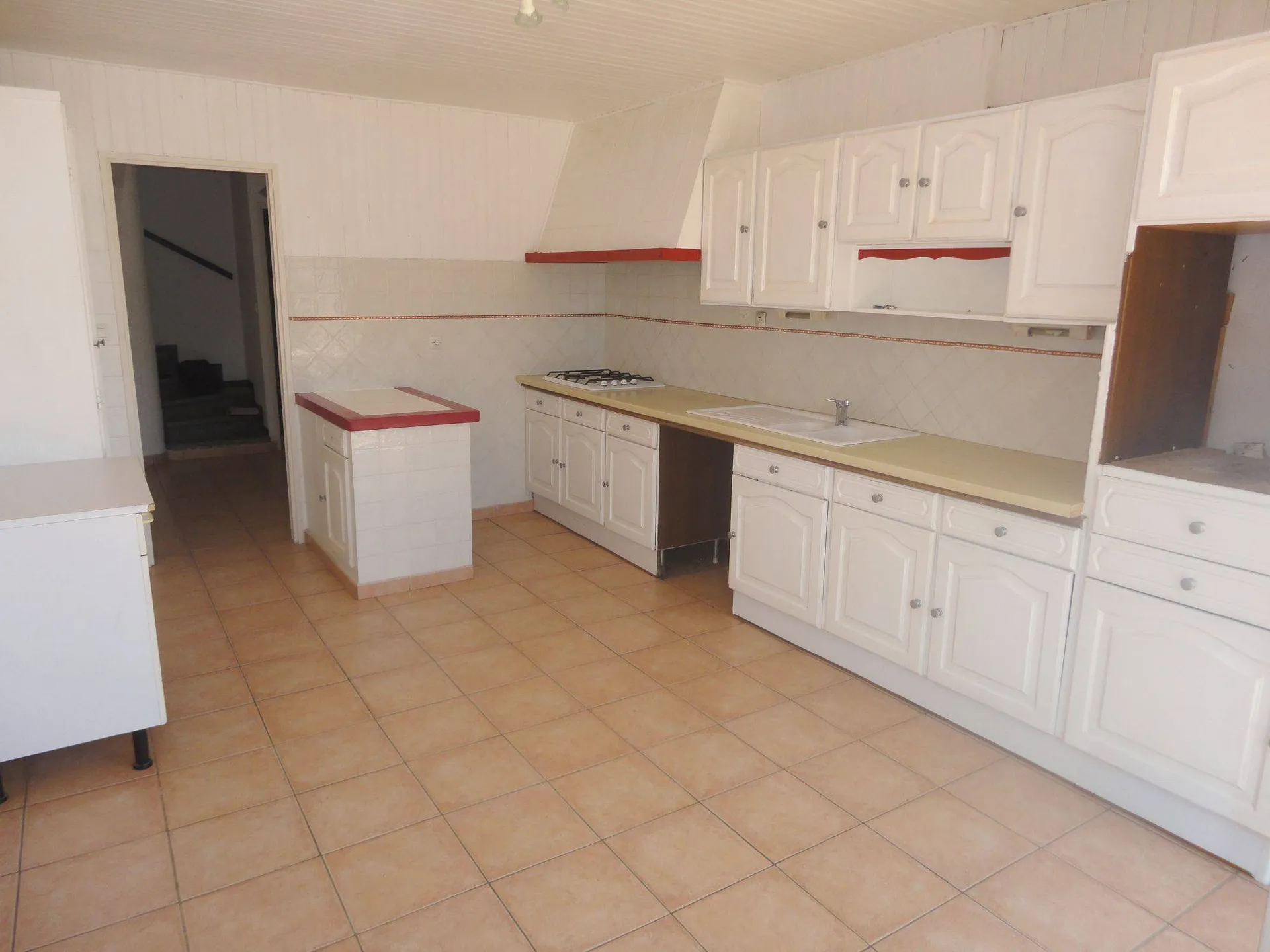 ROQUEFORT LA BEDOULE MAISON