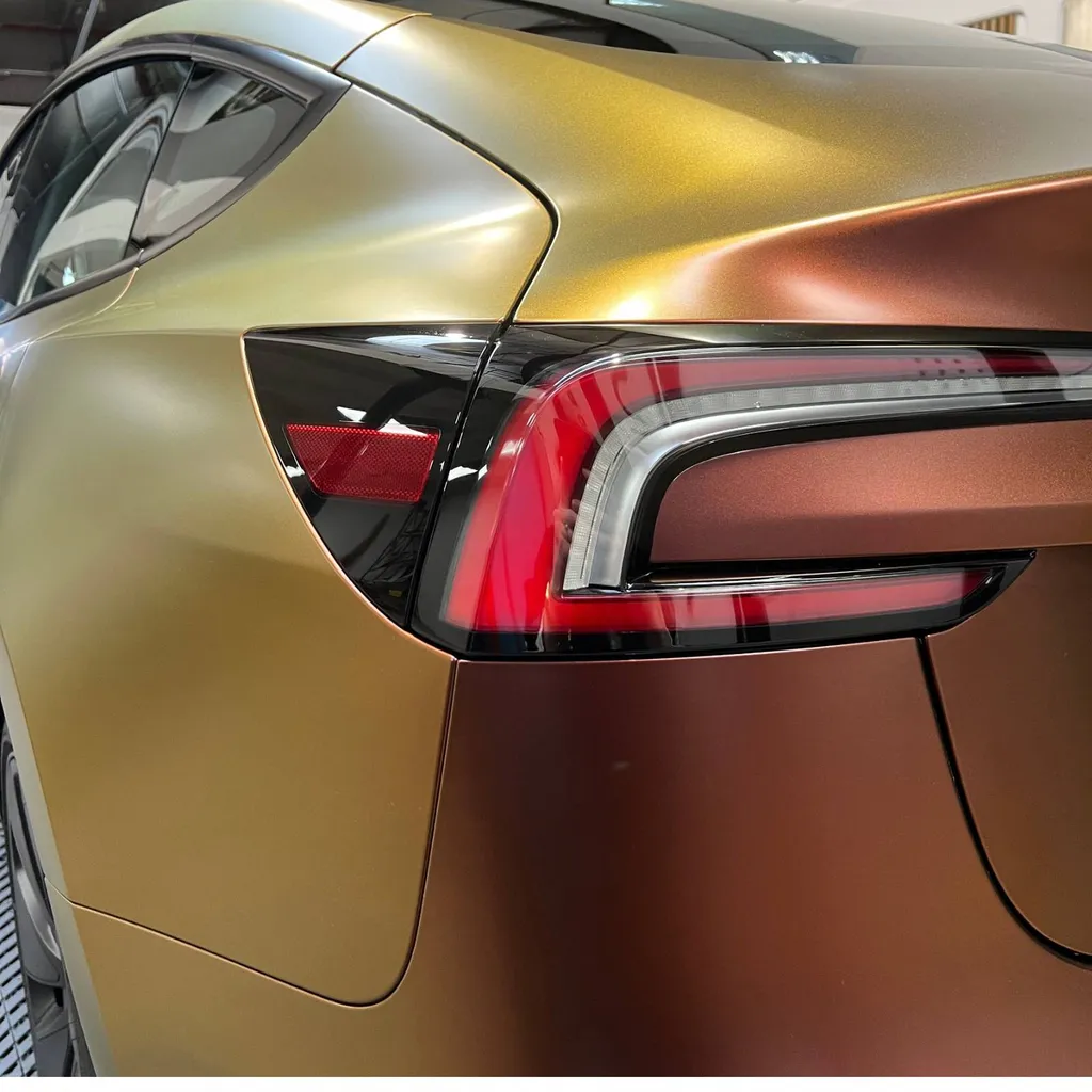 Car wrapping tesla model y 