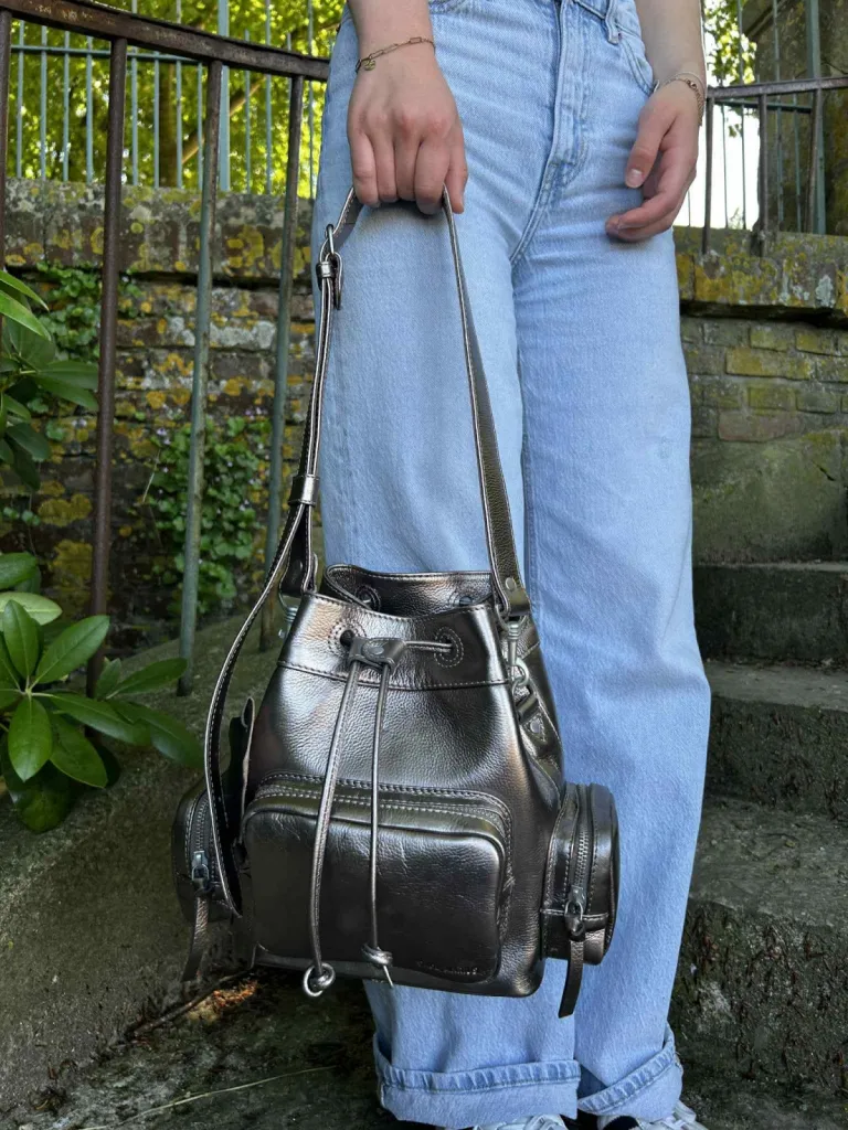 Sac Paul Marius le Seau 90'S Acier disponible chez Evasion Eu