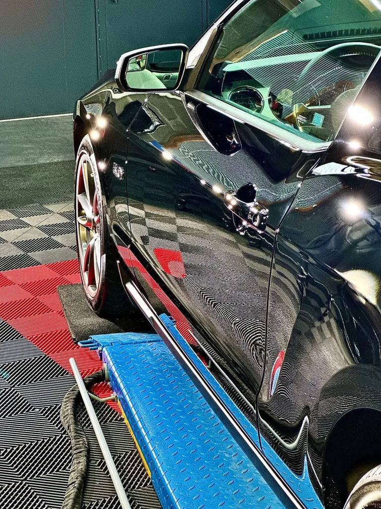 Rénovation carrosserie polissage traitement céramique Lyon Ford Mustang Shelby GT 500