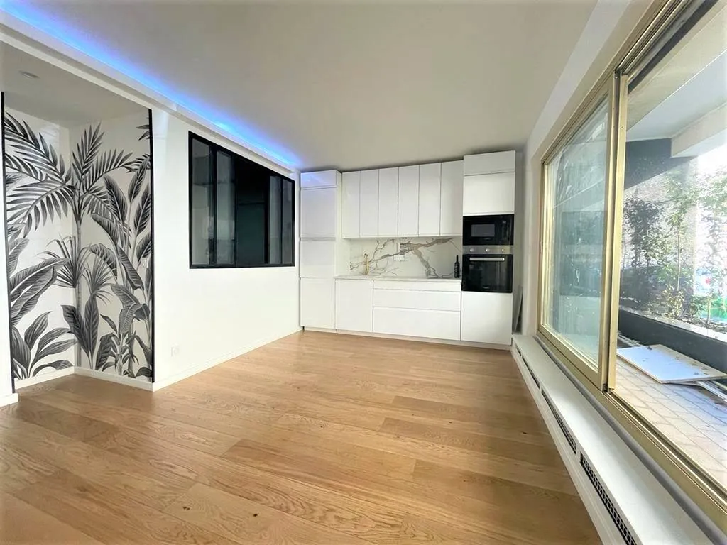 2 Pièces, rez de chaussée 75016 Paris