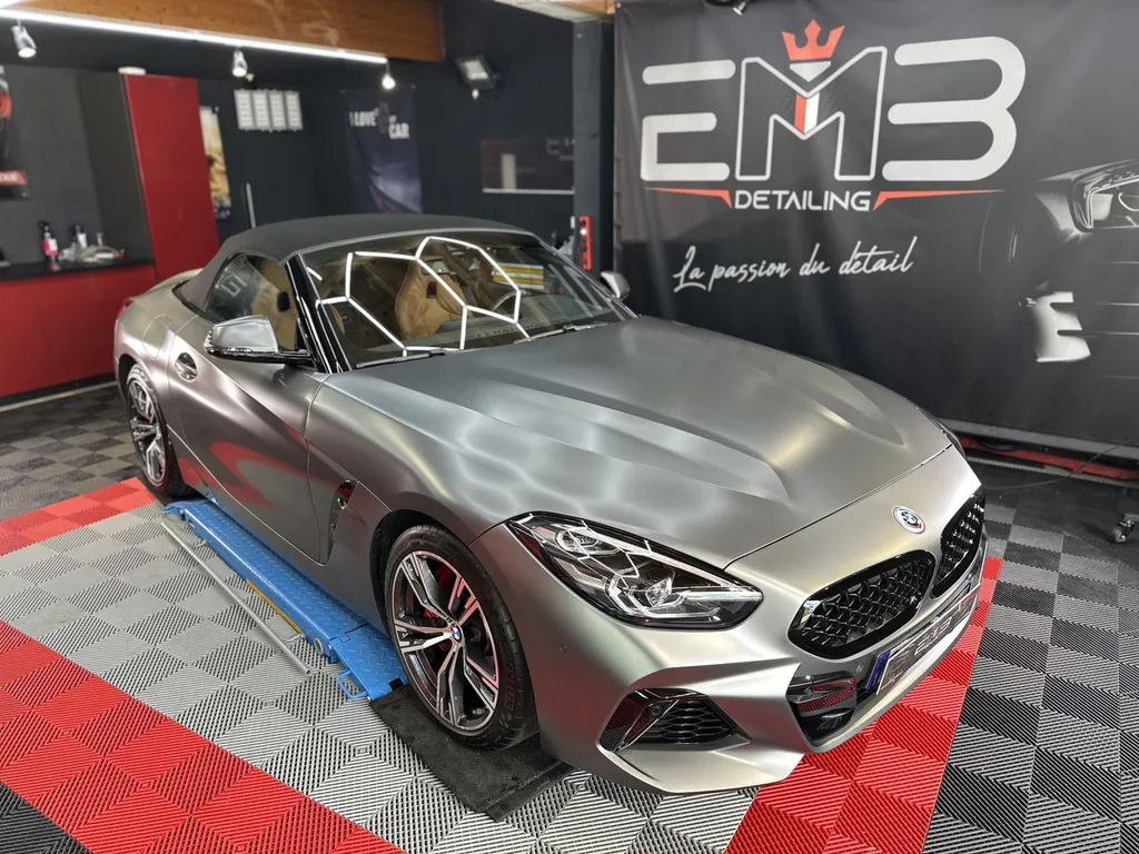 Traitement céramique Gyeon sur BMW Z4 Matte – EMB Detailing à Vaugneray (près de Lyon)