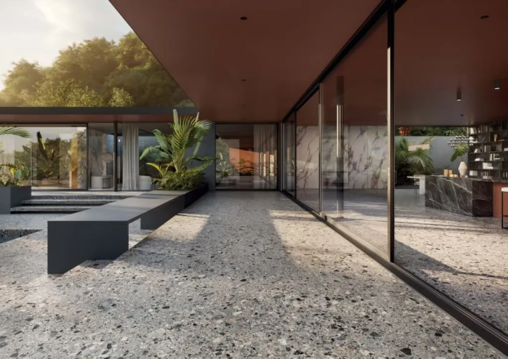 La version Invisible Grey de CHARM EXPERIENCE est très prisée à Rouen pour son équilibre parfait entre élégance et discrétion.