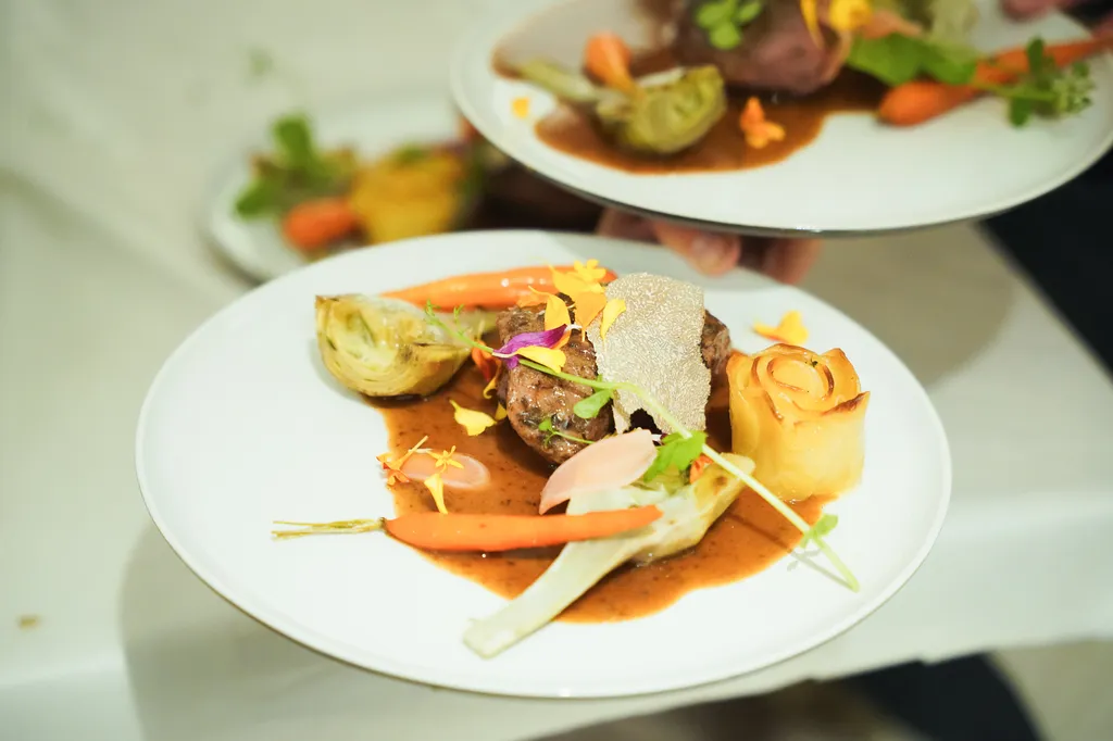 Gastronomie fine pour votre diner de mariage haut de gamme à Cannes