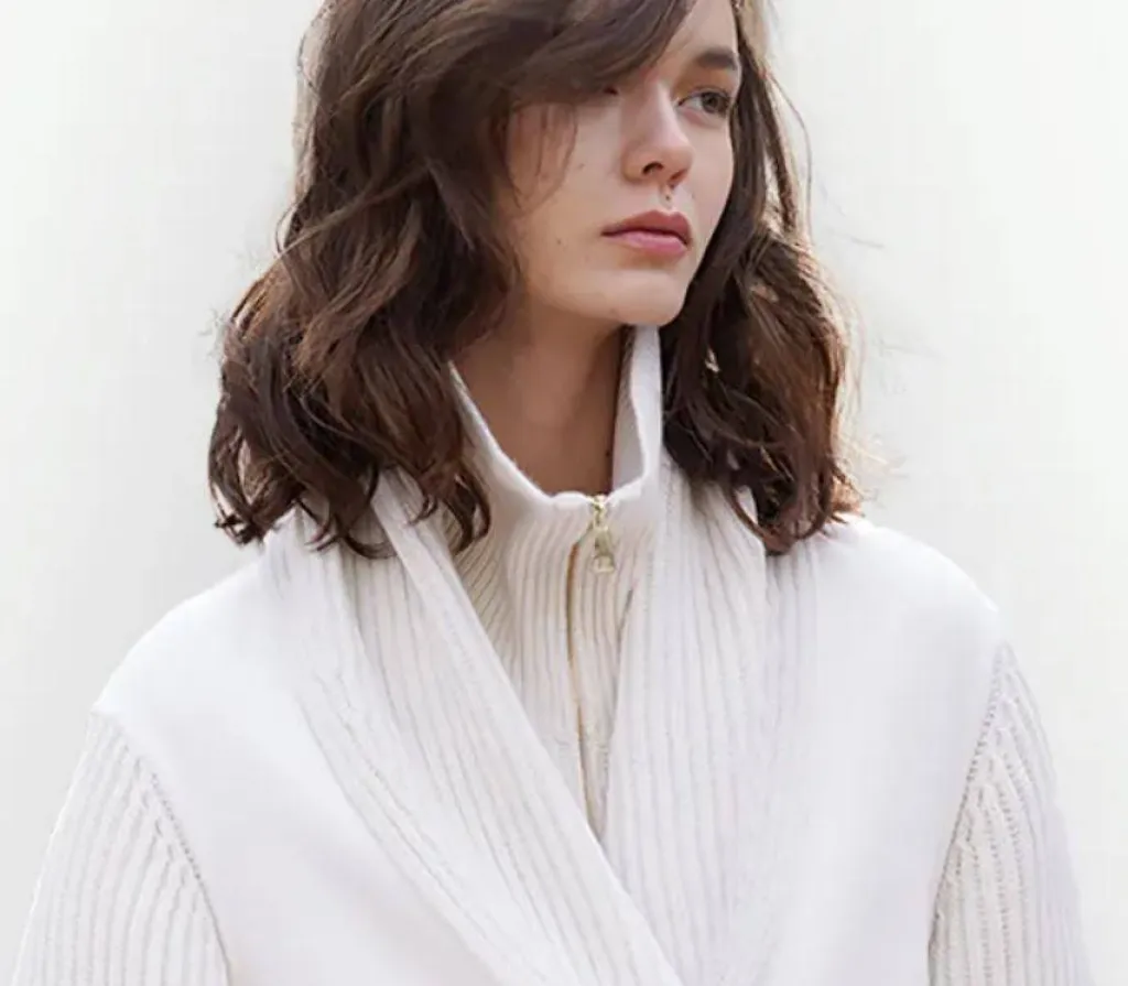 La collection Automne-Hiver Manzoni 24, le confort, l'élégance, des tons de crème et de chocolat qui ont séduit Sacha.