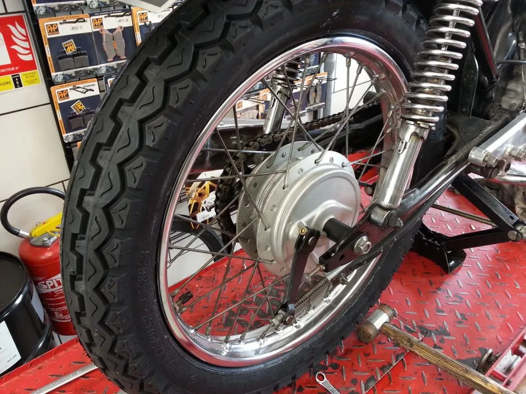 HONDA CB TWIN 125 CAFE RACER VAR