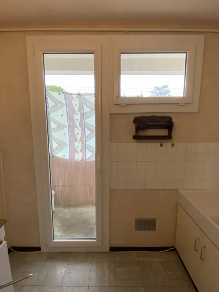 installation de fenêtres PVC pour construction neuve Lambesc