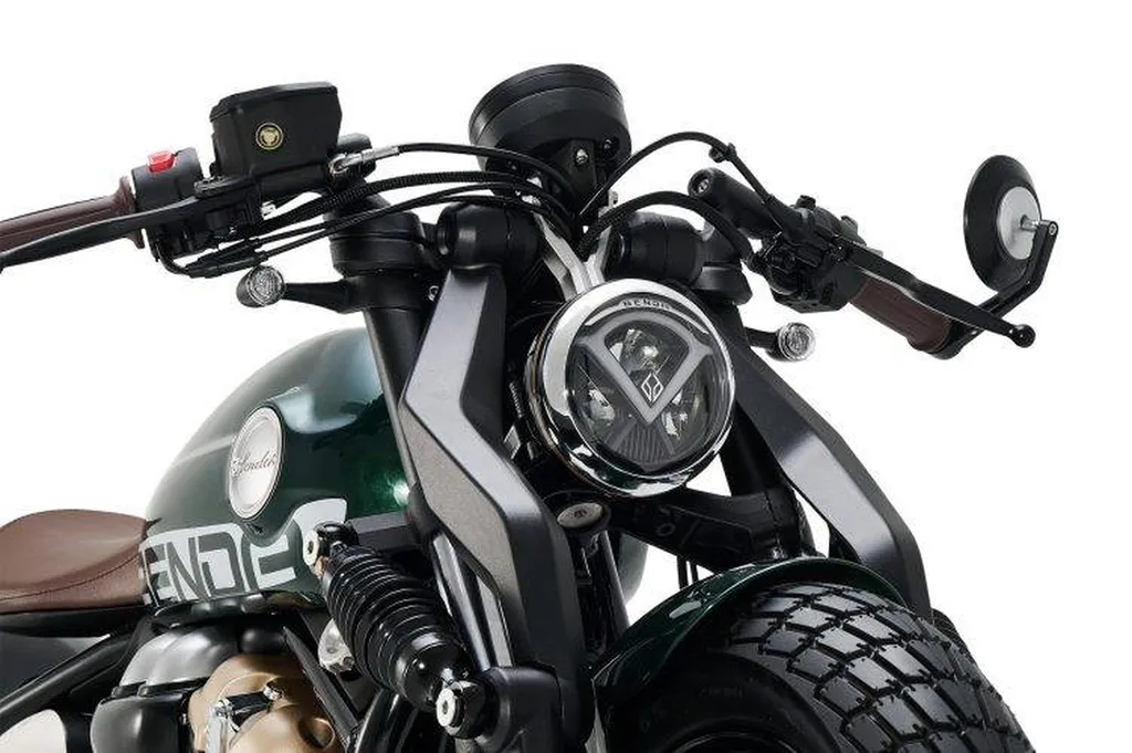 MOTO NEUVE BENDA NAPOLEON 125 PACA