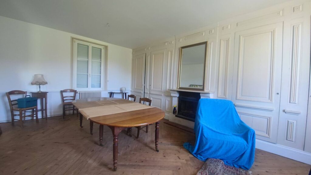 VENDU Ensemble de caractère 20 minutes de la mer