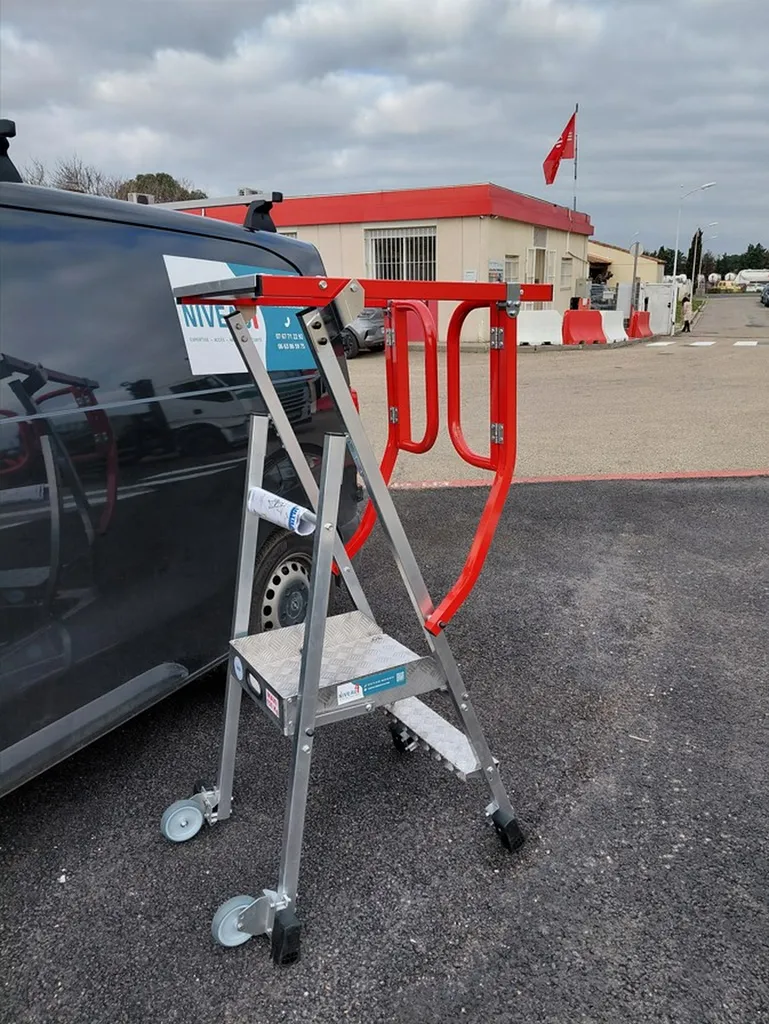 PAM SALOON Plateforme d'Ultralu pour Niveau4