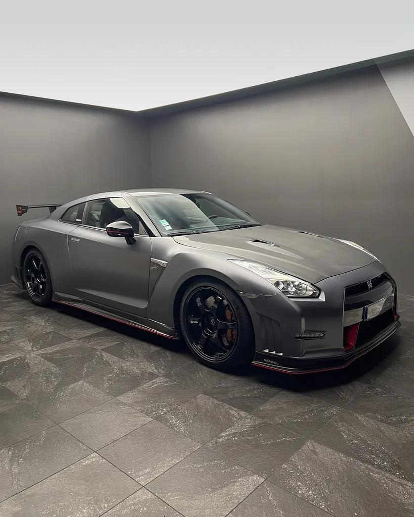 Protégez et sublimez votre Nissan GTR 35 Nismo avec un film PPF carbone