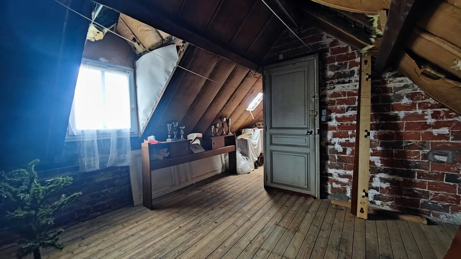 Maison de caractère à rafraichir proche commerces située au calme et à 2 minutes de la mer de Dieppe, en Seine-maritime (76)