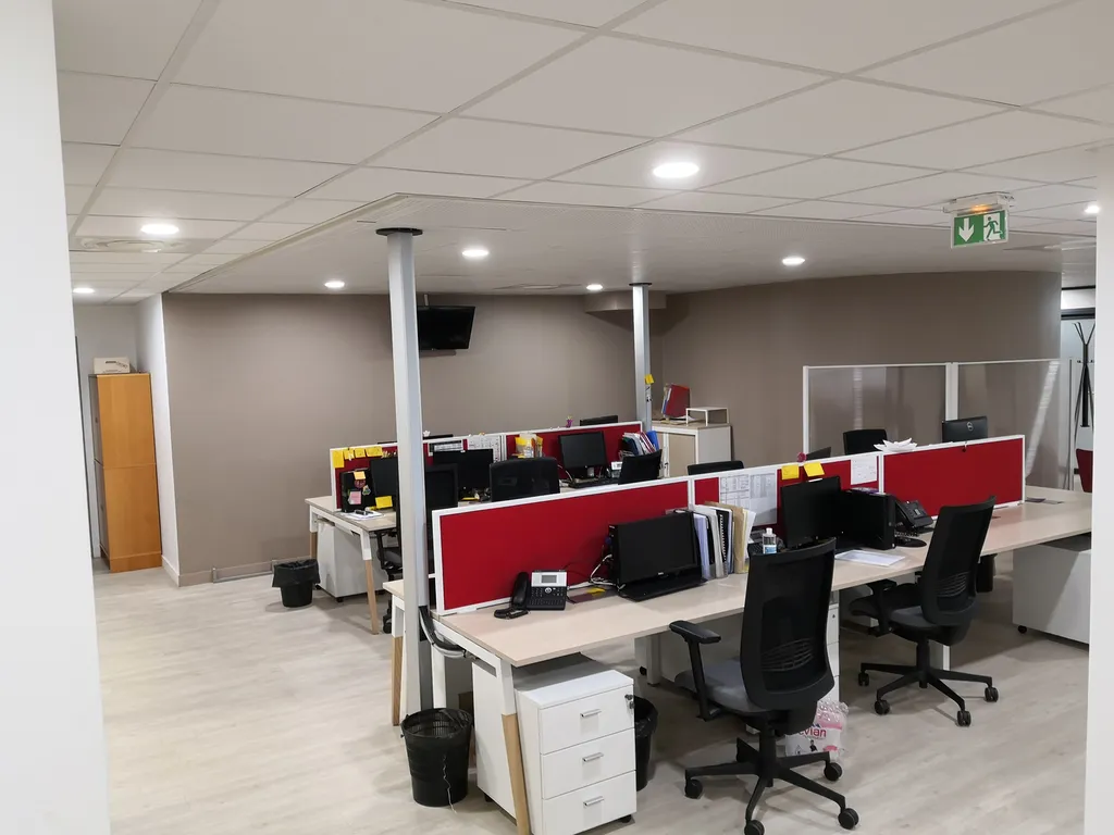 Location - Bureau 270 m², Porte D'Asnières, Rue de Saussure 75017 PARIS