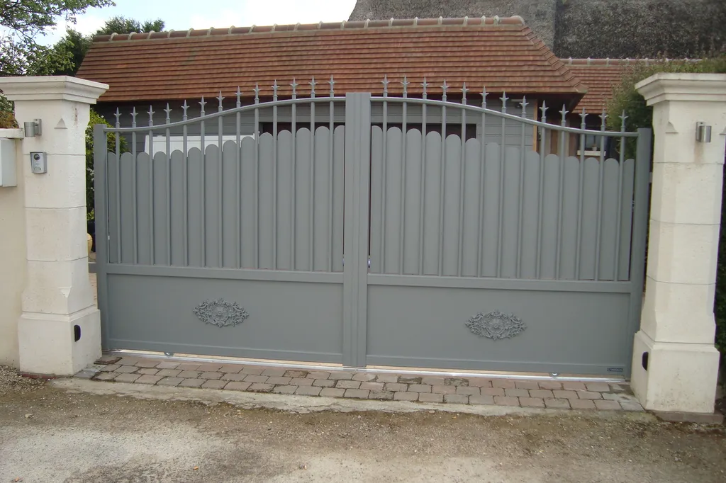 installation portail en alu style rétro proche Lisieux 14