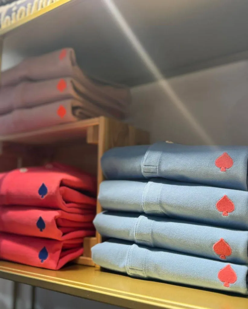 Polo Gaston en coton bio JAQK - Élégance décontractée et éthique chez La Suite by Urban Chic à Dieppe 76