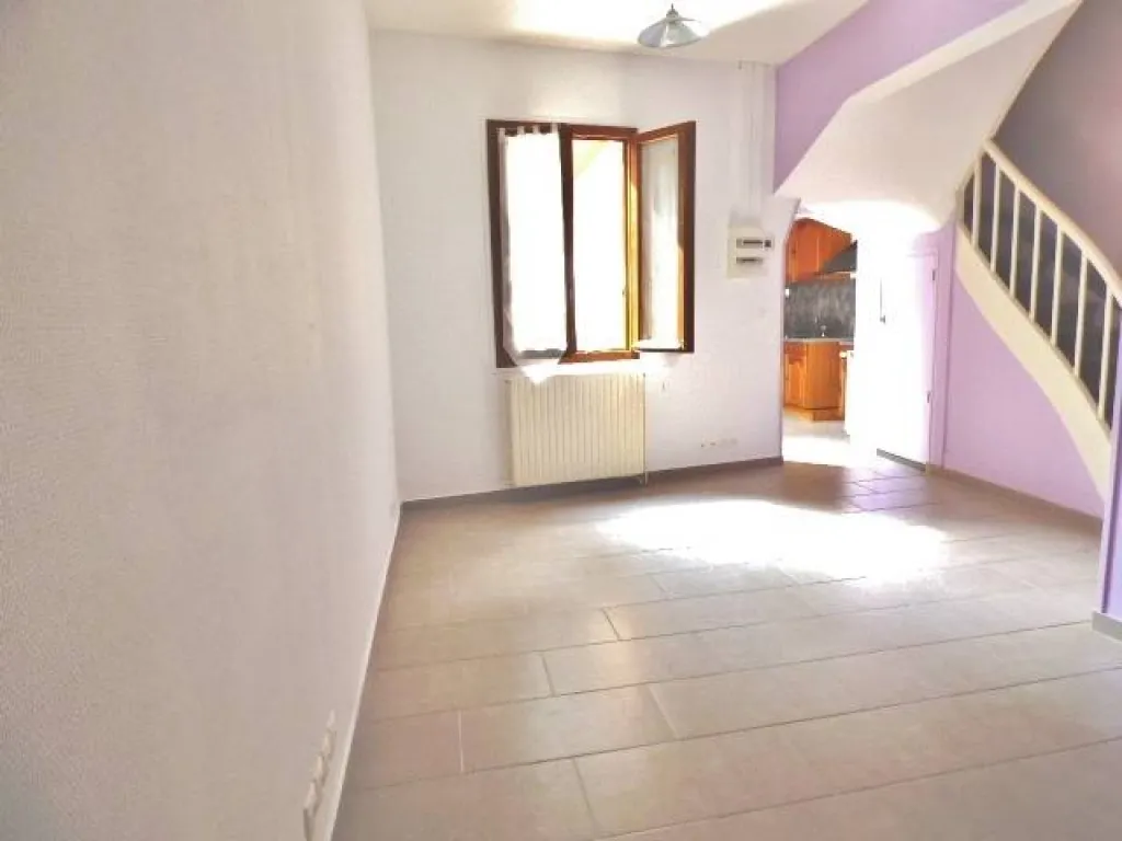 Recherche maison proche écoles avec terrasse proche commerces proche caudebec lès elbeuf 76