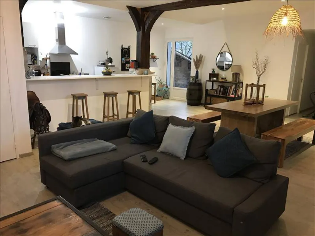 Très bel appartement de 114,28m² à la location, situé route de Darnétal à Rouen, 890€ charges comprises