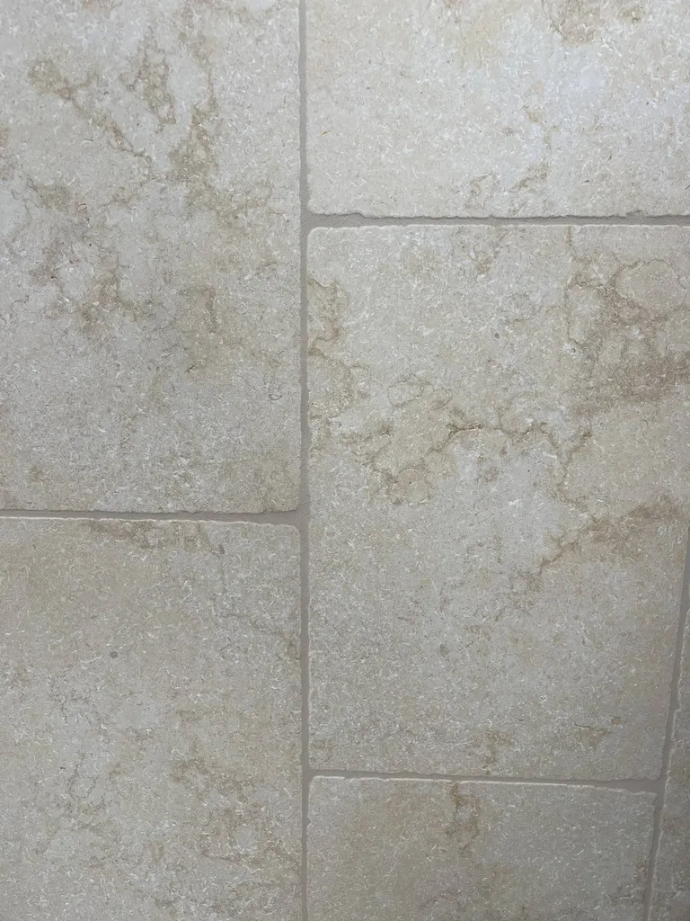 PIERRE NATURELLE DE SAHARA JAUNE FINITION VIEILLIE AU FORMAT 60 * 40 * 1CM