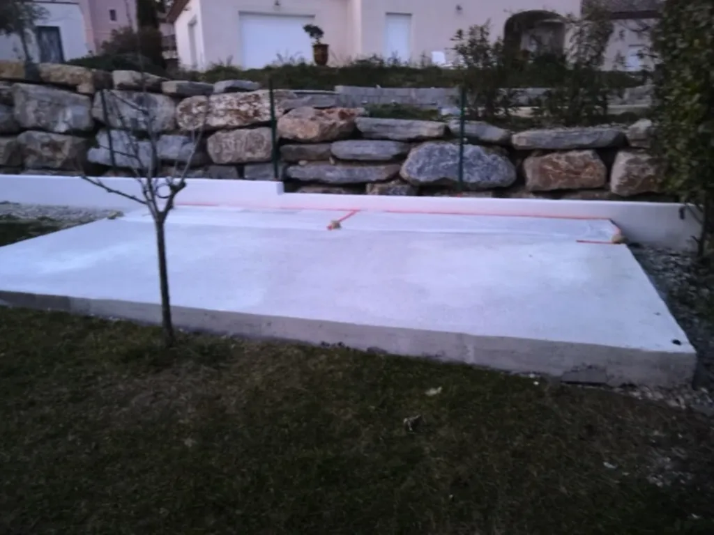 Installation d’un abri automobile sur mesure avec couverture bac acier à Castelnau-le-Lez Proche de Montpellier dans Hérault (34)