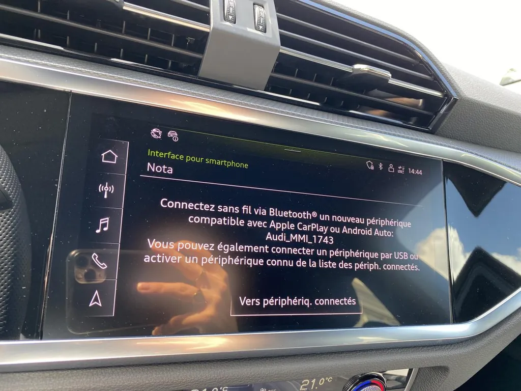 Audi Q3 35 TDI S line 150 ch automatique occasion récente disponible près de Rouen