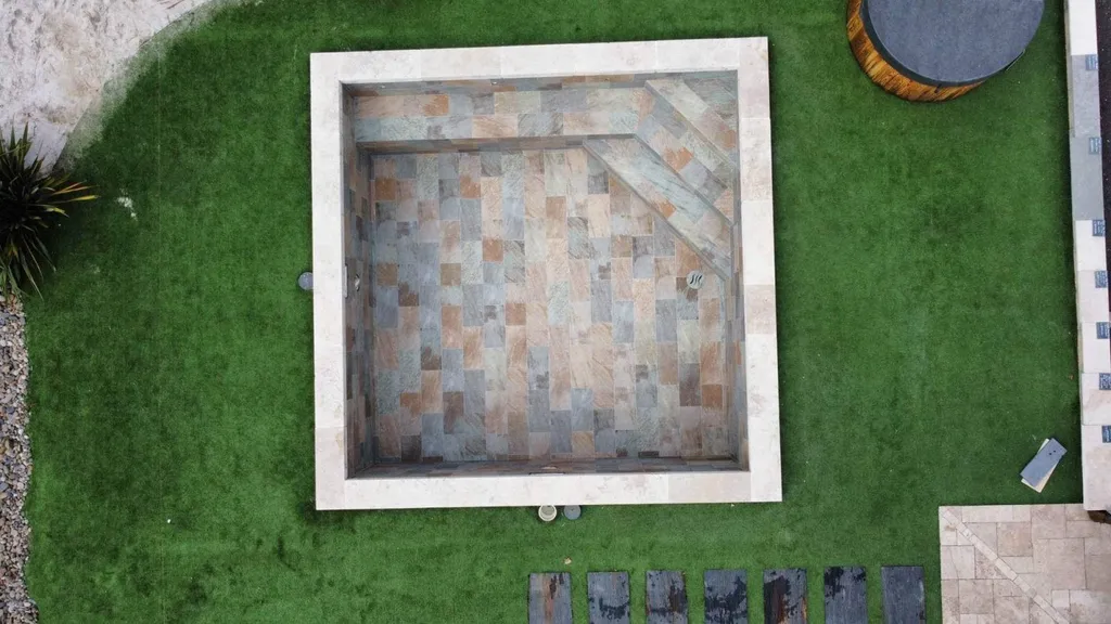 Poser du carrelage grès cérame imitation pierre de Bali 30x60 en Gironde