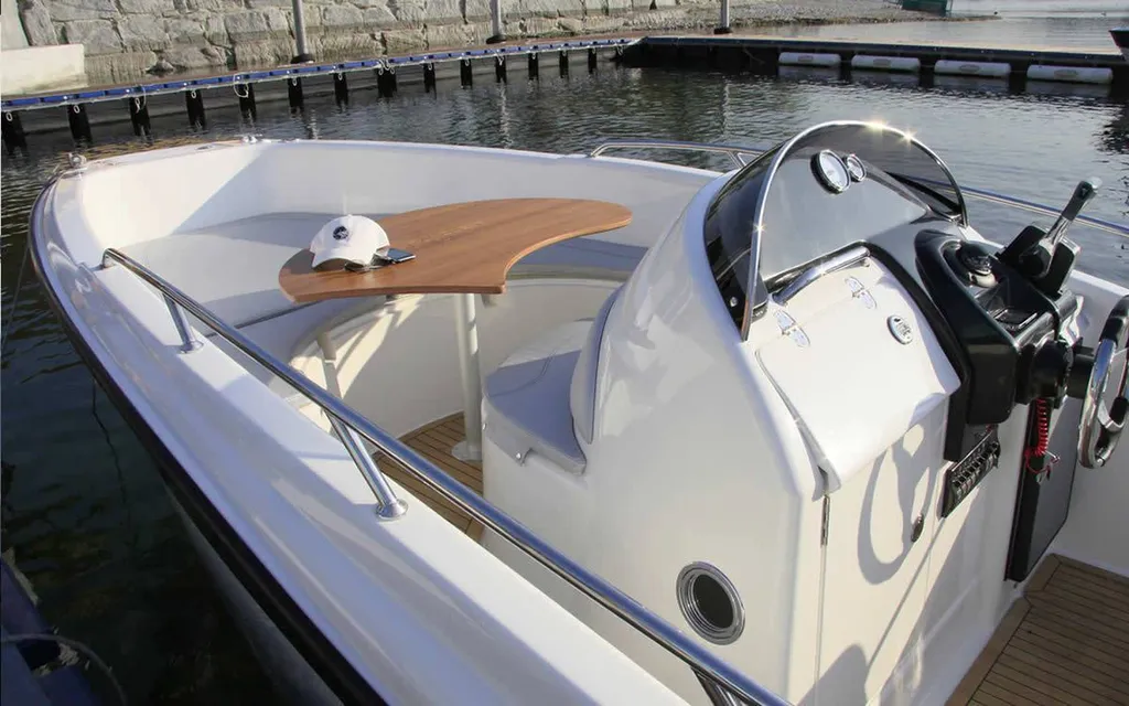A vendre Aries open Clear bateau open 8 personnes à Fort-de-France La Martinique