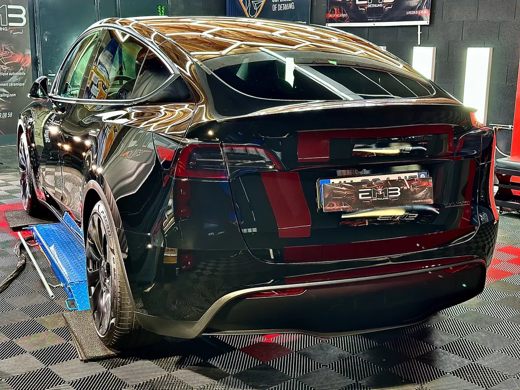 DETAILING automobile PPF voiture traitement céramique automobile Lyon tesla model Y