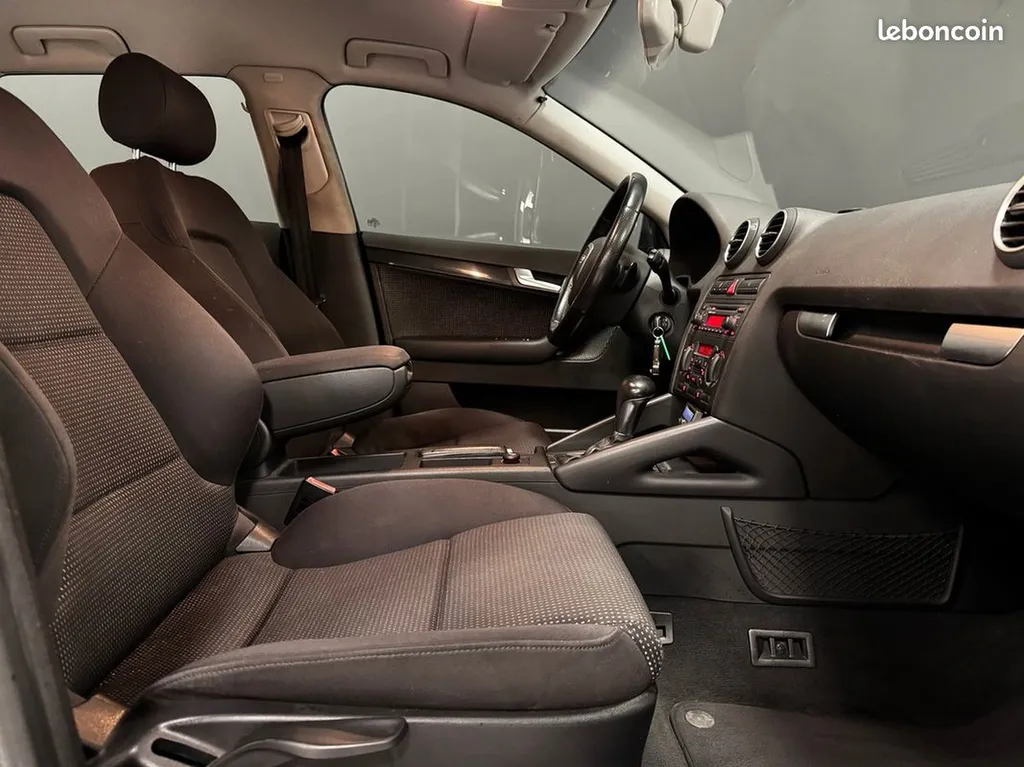 Audi A3 Sportback (8P) 2.0l TFSI 200cv DSG6 Ambition