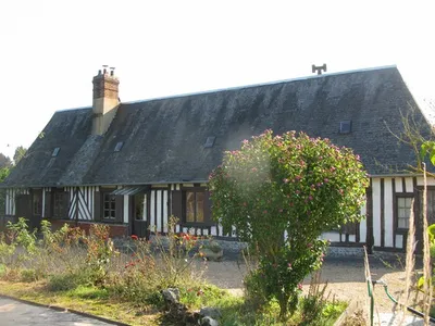 MAISON NORMANDE Proche Lisieux et Pont-l'Evêque, à 30 minutes de Deauville