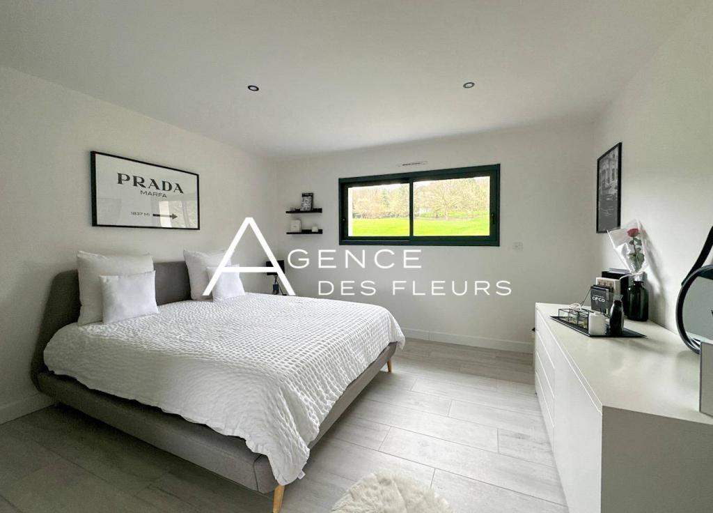 Maison Saint Germain De Pasquier 6 pièce(s) 204 m2