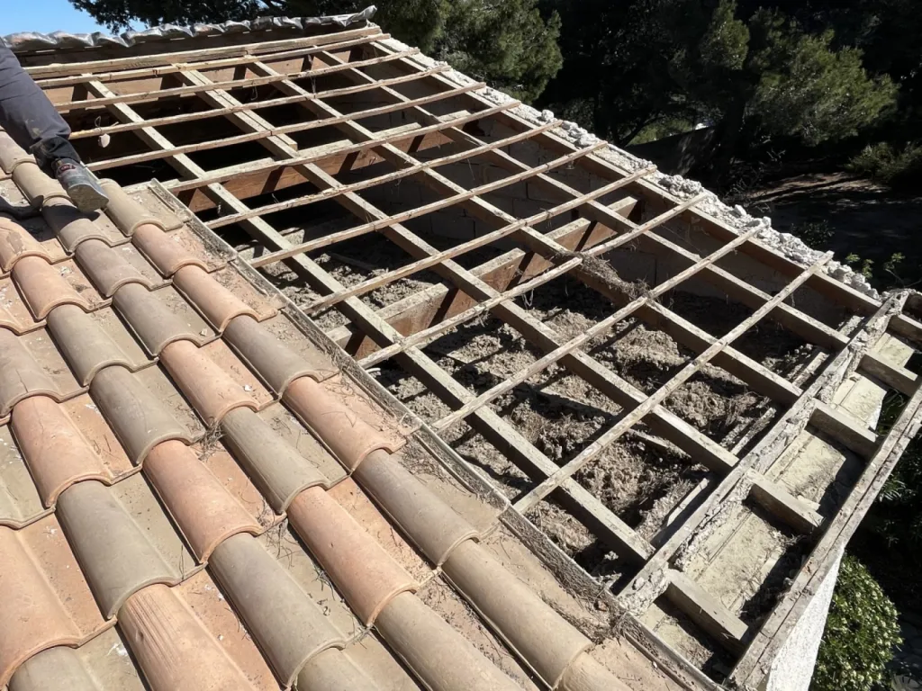 dépose de toiture près de martigues