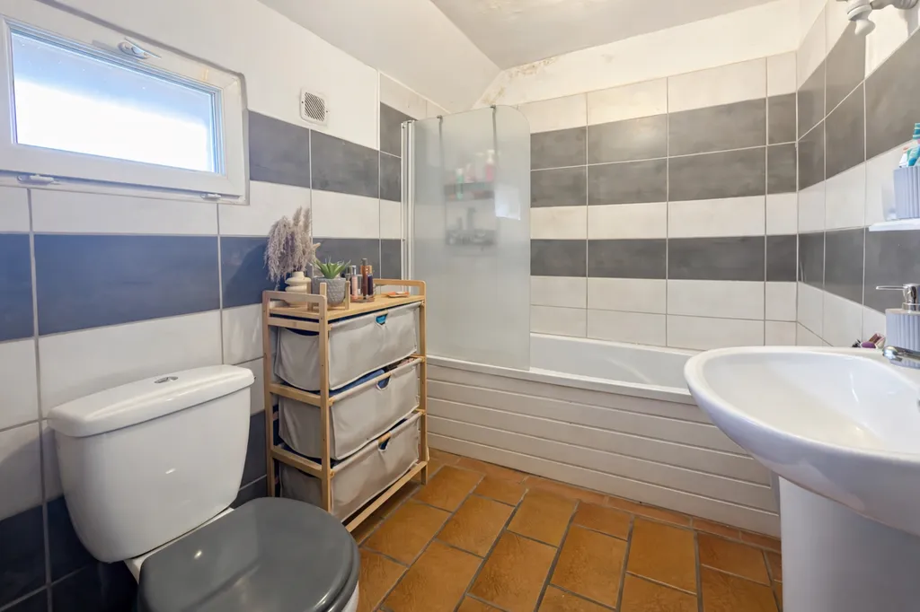 A vendre, maison de 98 m² sur un terrain de 210 m² sur la commune de Saint-Pierre-Lès-Elbeuf 76320