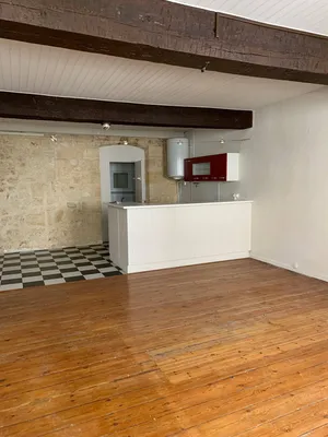 Appartement à louer en plein centre de Bordeaux, proche facs et Tram