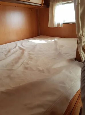 VENDU CAMPING CAR INTEGRAL PILOTE G710 INTEGRAL AVEC ATTELAGE