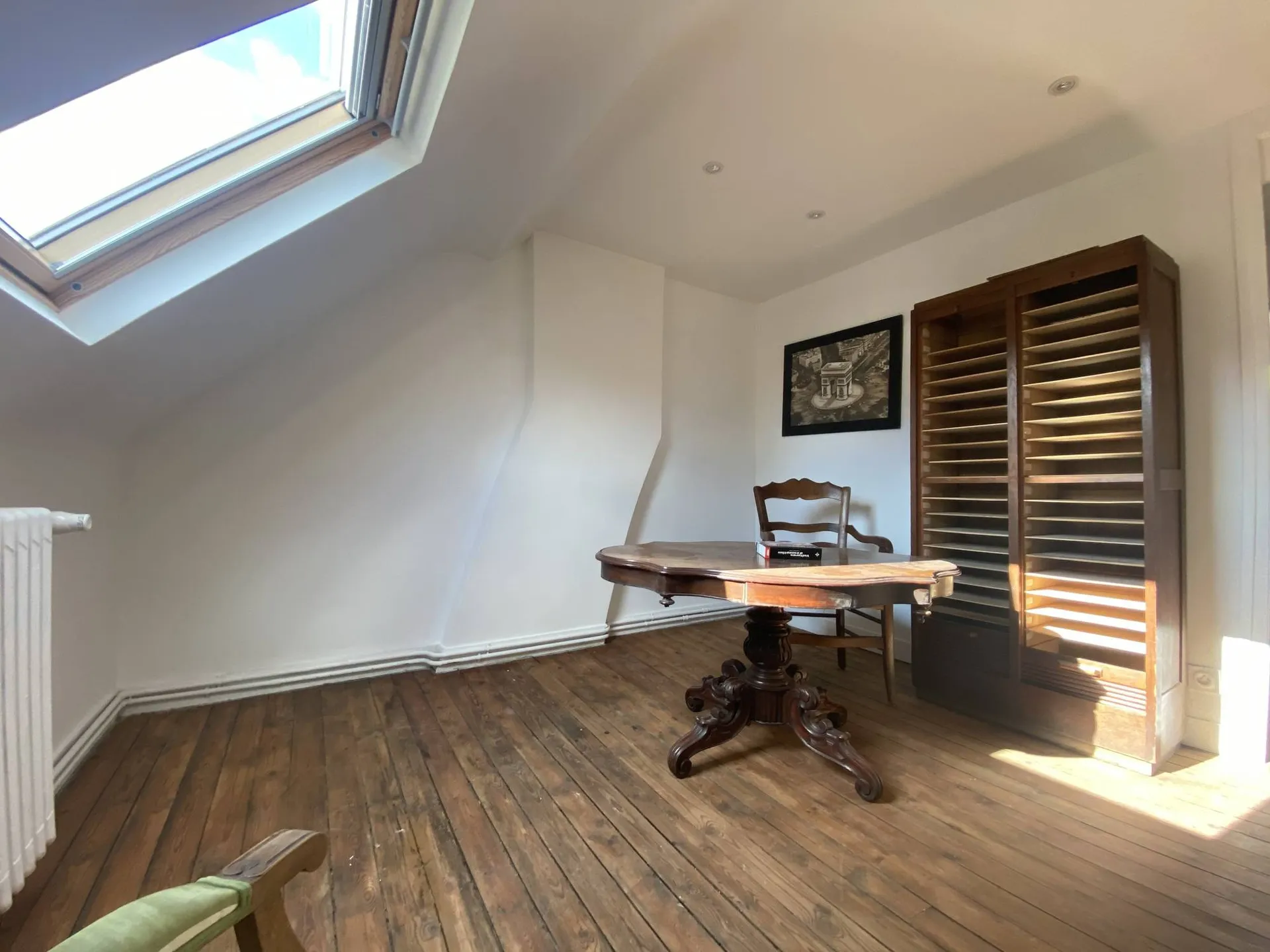 Maison avec parquet et carreaux de ciments