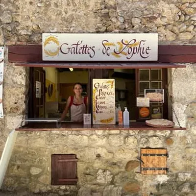 Entreprise artisanale spécialisée dans la confection de galettes de Pérouges et de tartes salées artisanales à Pérouges Ô Galettes de Sophie