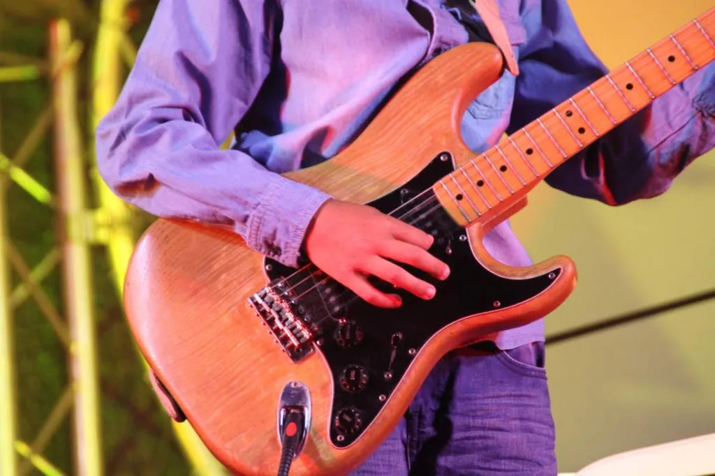 cours de guitare électrique à plan de cuques