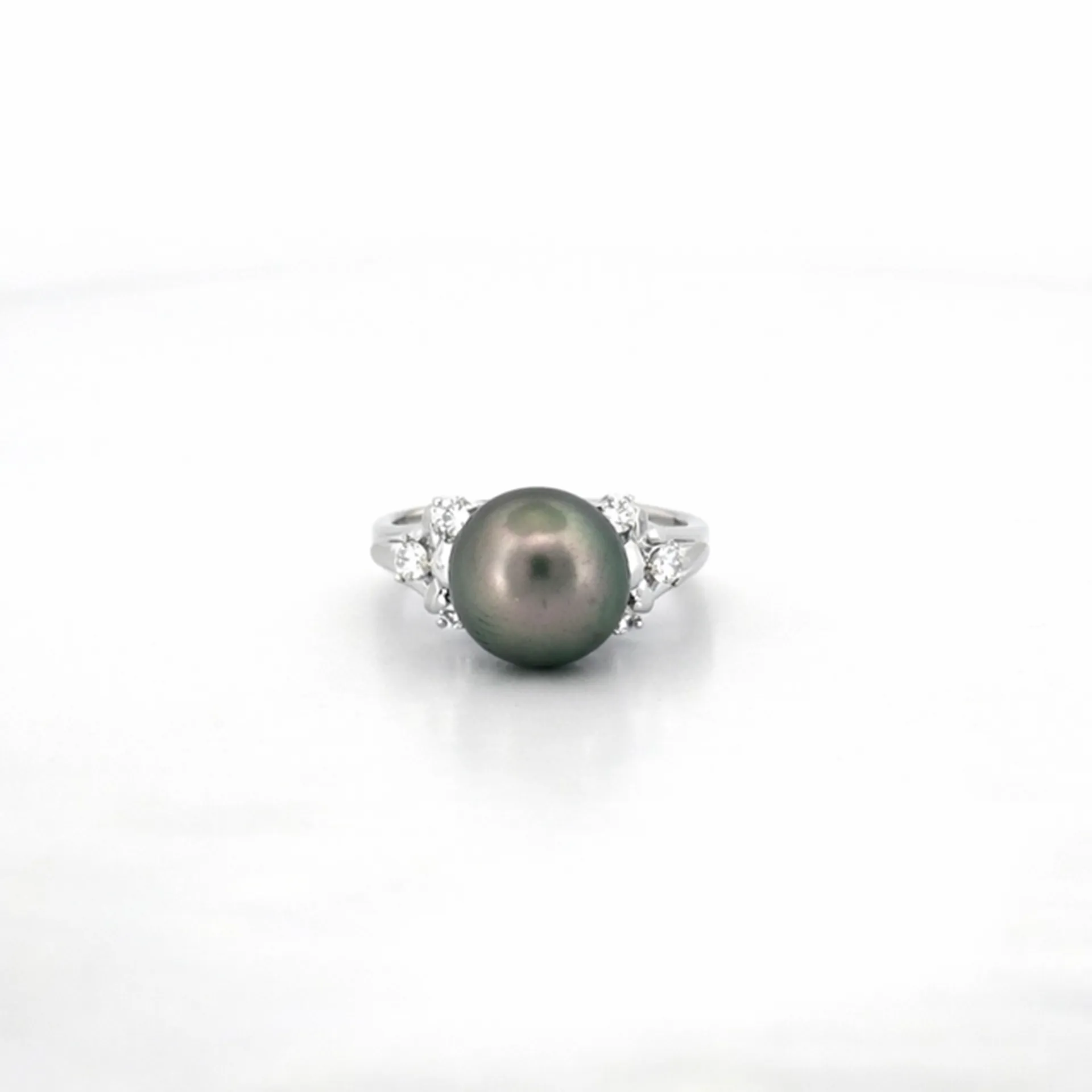 Bague perle de Tahiti 11 mm et diamants en or blanc 18 carats – Bijouterie Or Ligne La Teste-de-Buch Bassin d’Arcachon