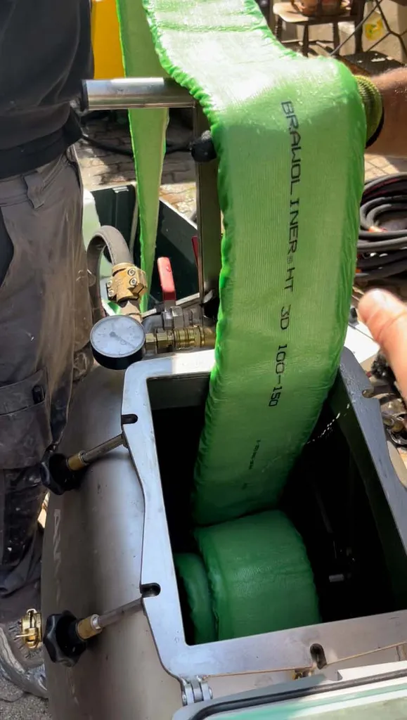 Chemisage d’une colonne de 12 ml à Villefranche-sur-Mer