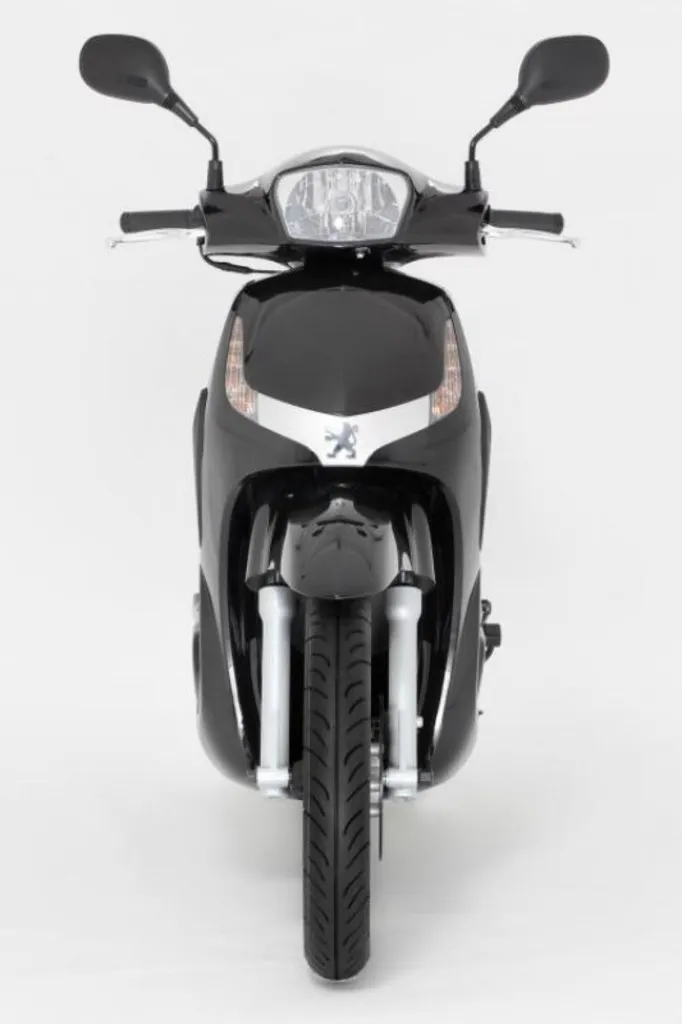 Scooter Peugeot Tweet