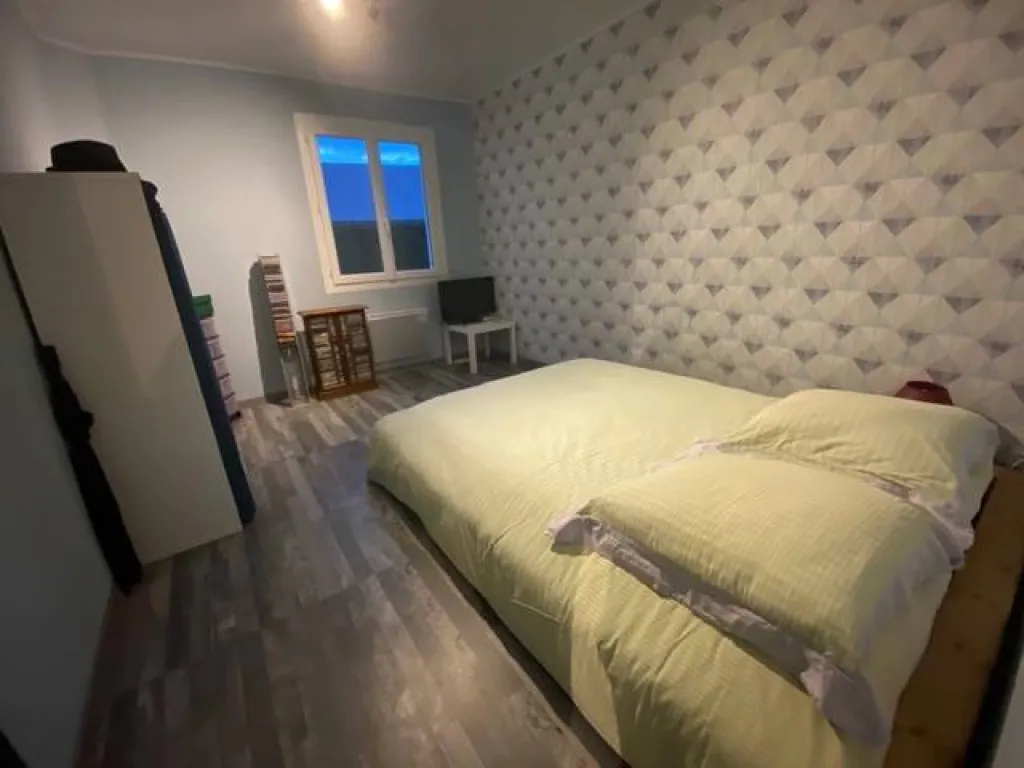 A acheter très beau pavillon de 130m² sur 865m² de terrain cloas avec garage sur la commune de SAINT OUEN DU TILLEUL 27670