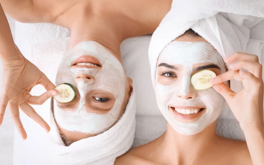 Soins du visage purifiant professionnel pour peau grasse et acnéique visant à réduire les imperfections et purifier la peau durablement près de Bordeaux