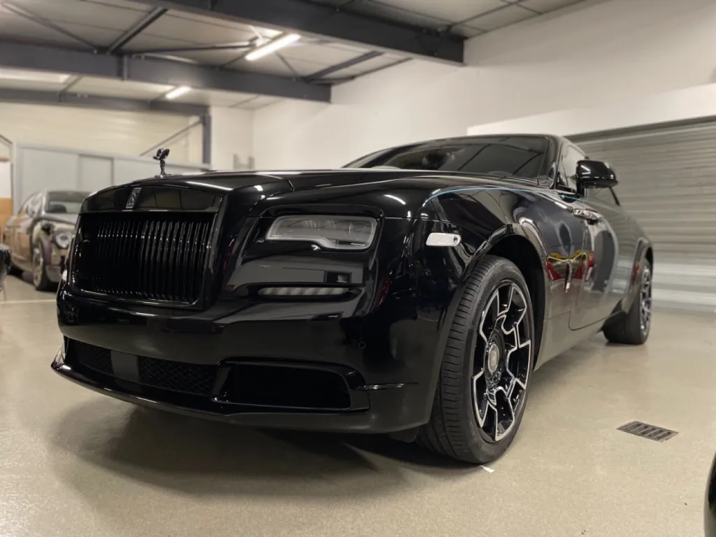 Polish Rolls Royce a Monaco par Riviera Detailing spécialiste de l’esthétique automobile sur la Côte d’Azur.
