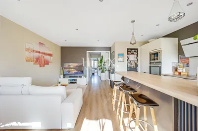 Le Pecq. 3 pièces, orienté Sud, en excellent état et décoré avec goût 