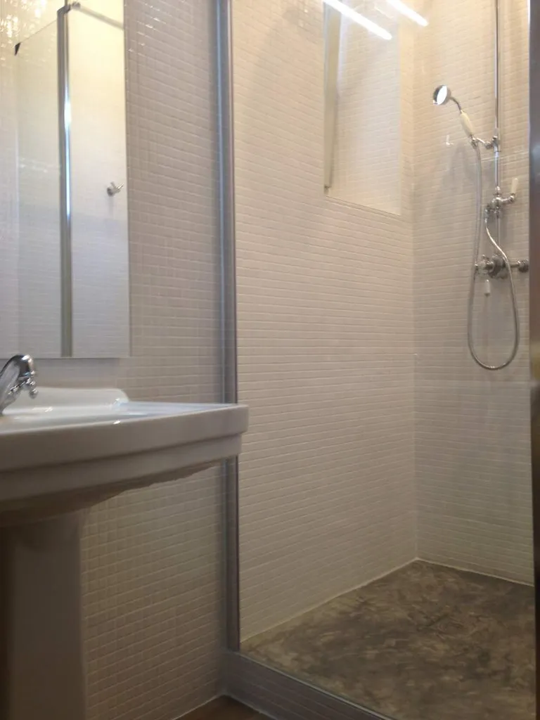 Mosaïque blanche - Rénovation d'une salle de bains à Salon de provence 13300