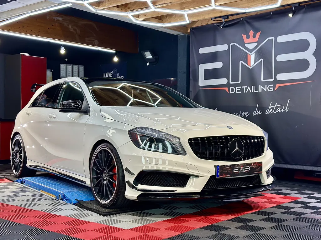 Detailing sur Lyon spécialiste du traitement céramique et de la protection carrosserie Mercedes A 45 AMG covering 