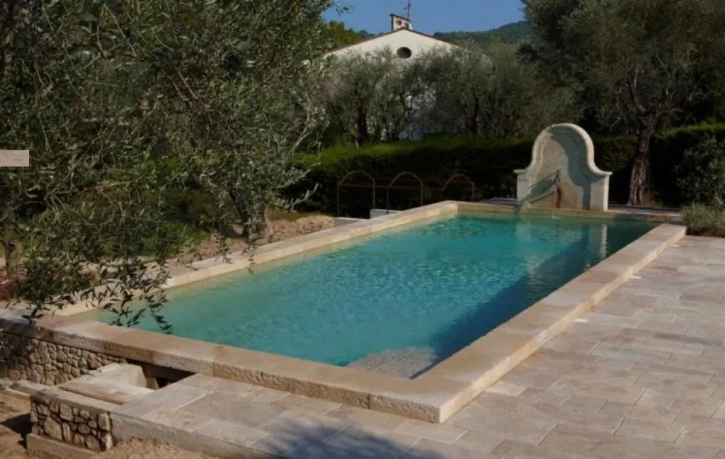 Pierre de Dordogne pour sol intérieur et sol extérieur livraison à Vidauban