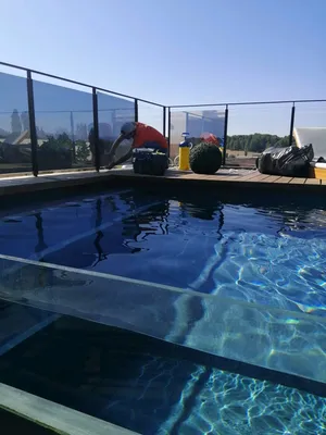 Films anti vis à vis sur piscine à Toulon 83