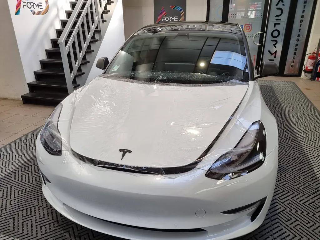 Tesla model 3 en protection carrosserie (PPF) de Genève dans la région Auvergne-Rhône-Alpes